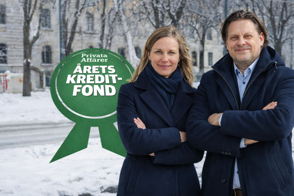 Mari och Henrik framfor Arets Kredit Fond